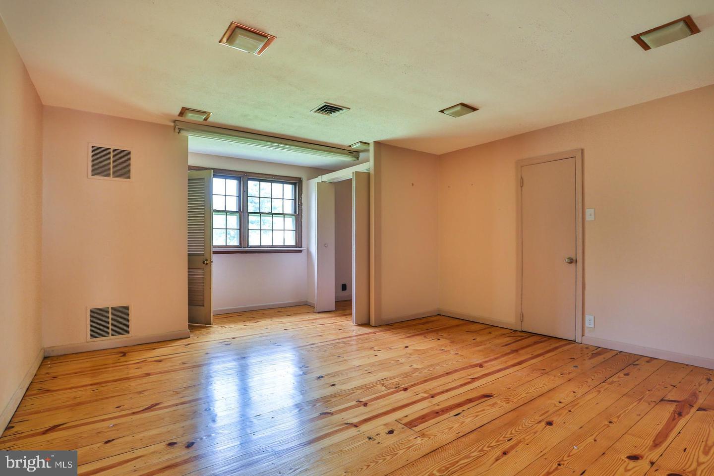 50 Georgetown Road Bordentown, NJ 08505 - Photo 4 of 31 Gallery Image 4