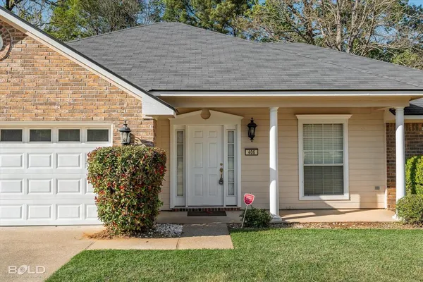 $2,000 | 406 Lavita Drive, Shreveport, LA 71106