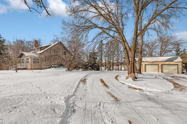 $487,000 | 24059 Highway 15, Hutchinson, MN 55350