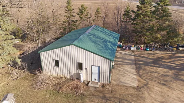 $487,000 | 24059 Highway 15, Hutchinson, MN 55350