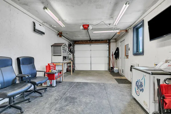 $487,000 | 24059 Highway 15, Hutchinson, MN 55350