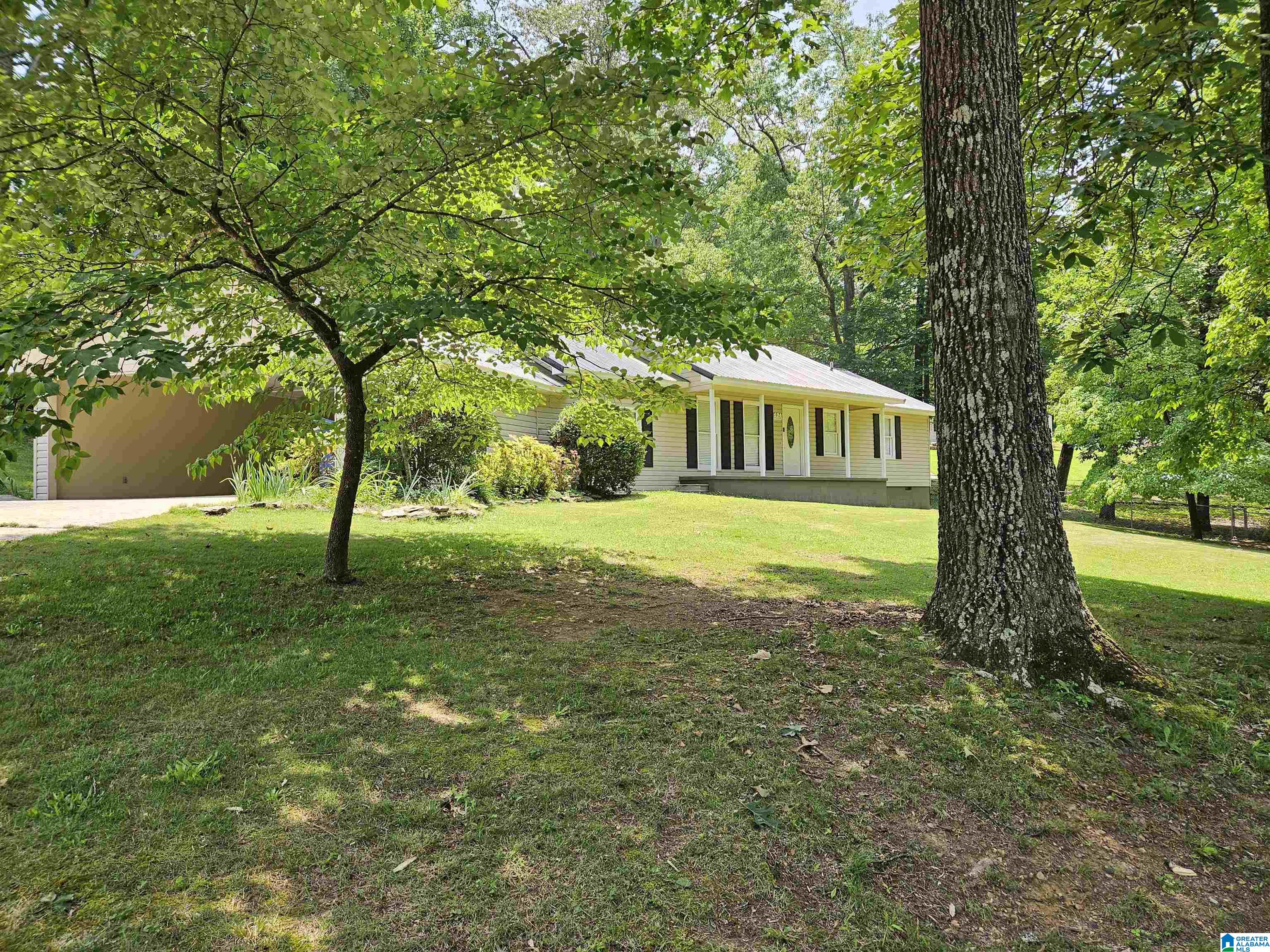 694 Old Mill Road Oneonta, AL 35121 - Photo 2 of 20
