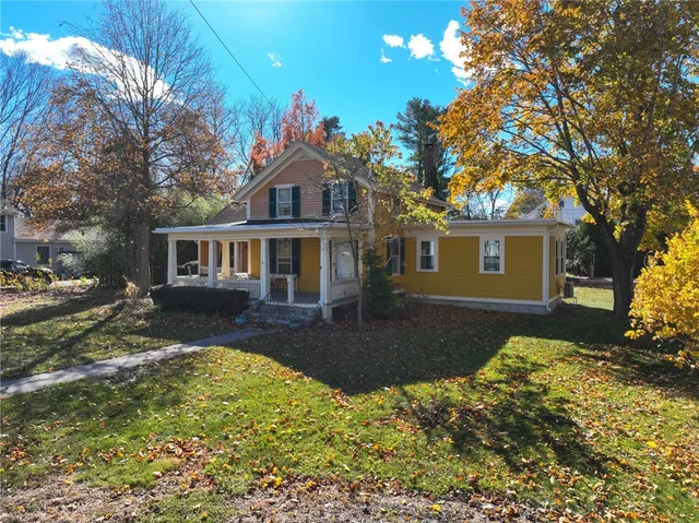 $599,000 | 11 High Street, Hopkinton, RI 02804