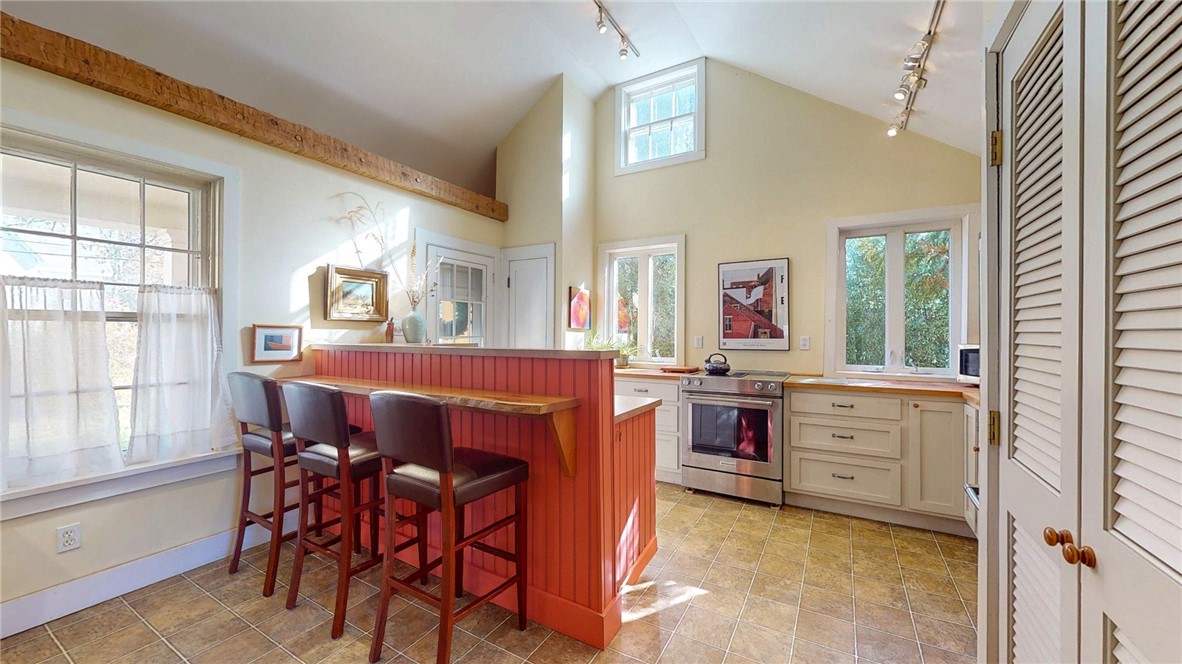11 High Street Hopkinton, RI 02804 - Photo 6 of 39 Eat-In Kitchen with breakfast bar