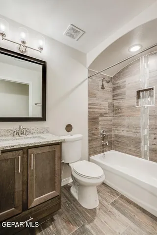 $319,950 | 6062 Fall Ridge, Santa Teresa, NM 88008