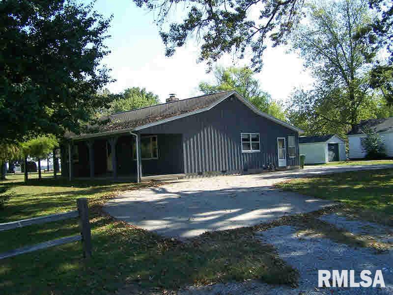 302 Park Park Ina, IL 62846 - Photo 1 of 22