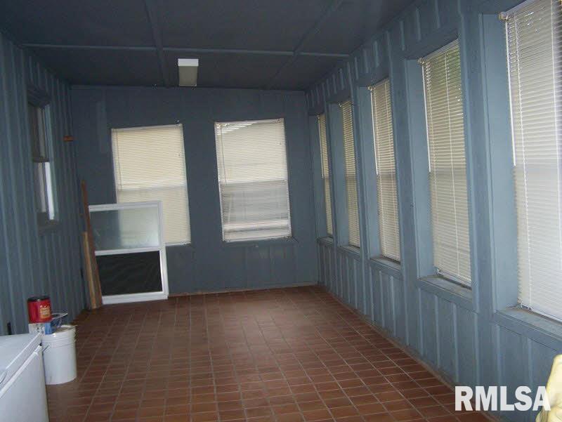 302 Park Park Ina, IL 62846 - Photo 10 of 22