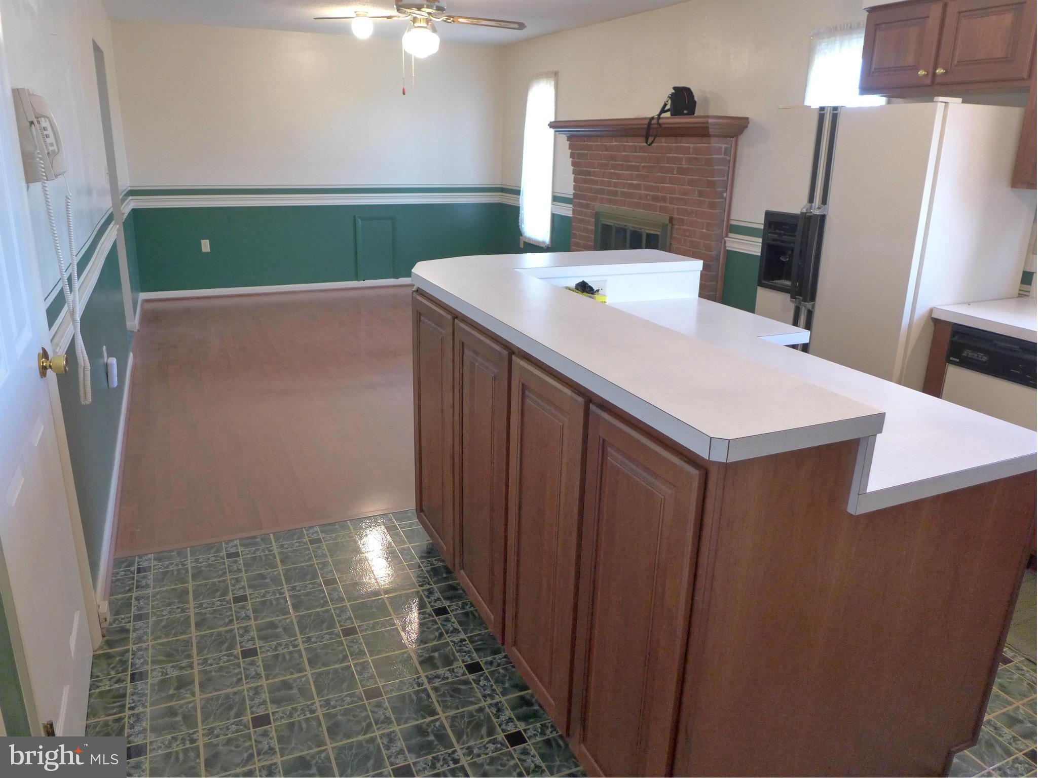 1082 Welltown Road Winchester, VA 22603 - Photo 8 of 30 Kitchen