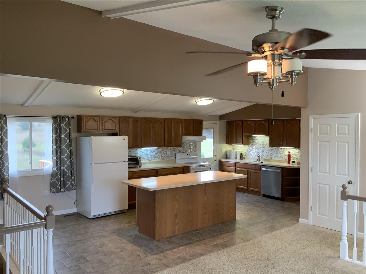 6836 West Remus Road Mount Pleasant, MI 48858 - Photo 5 of 35 1868591-4.JPG