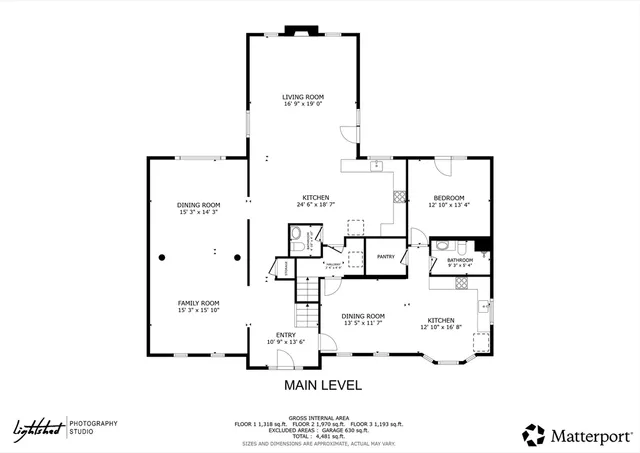 a picture of a floor plan