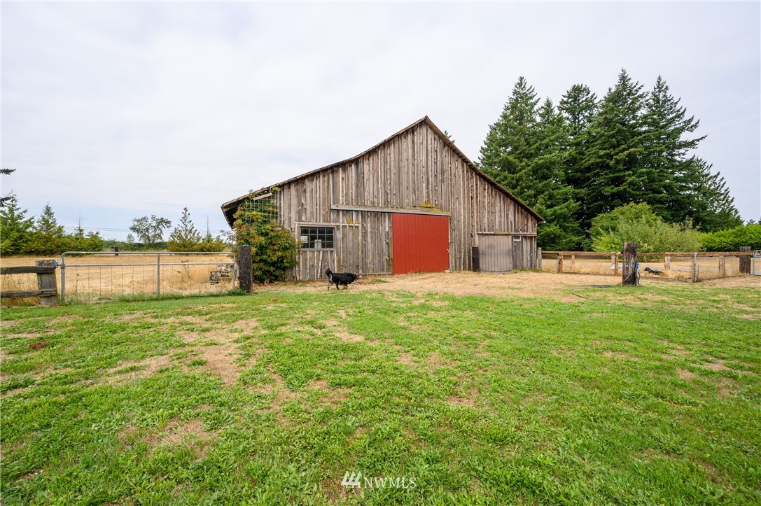 6506 Siper Road Everson, WA 98247 - Photo 3 of 40