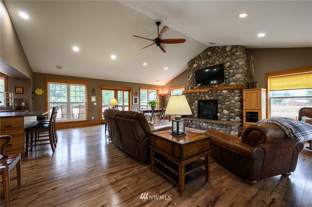 6506 Siper Road Everson, WA 98247 - Photo 7 of 40
