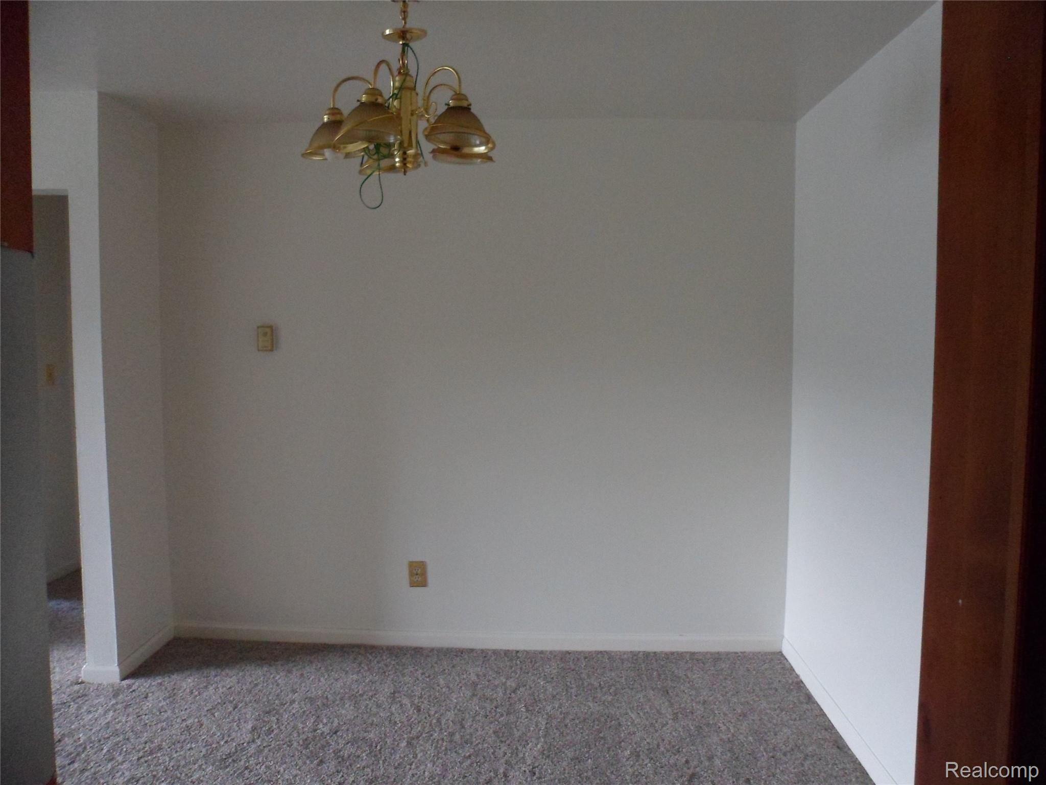 26780 Joy Road Redford, MI 48239 - Photo 18 of 21 SAM_2453.JPG