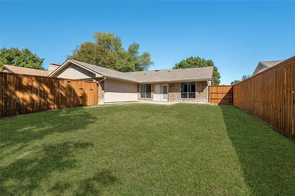 $2,400 | 5309 Heather Glen Drive, Garland, TX 75043