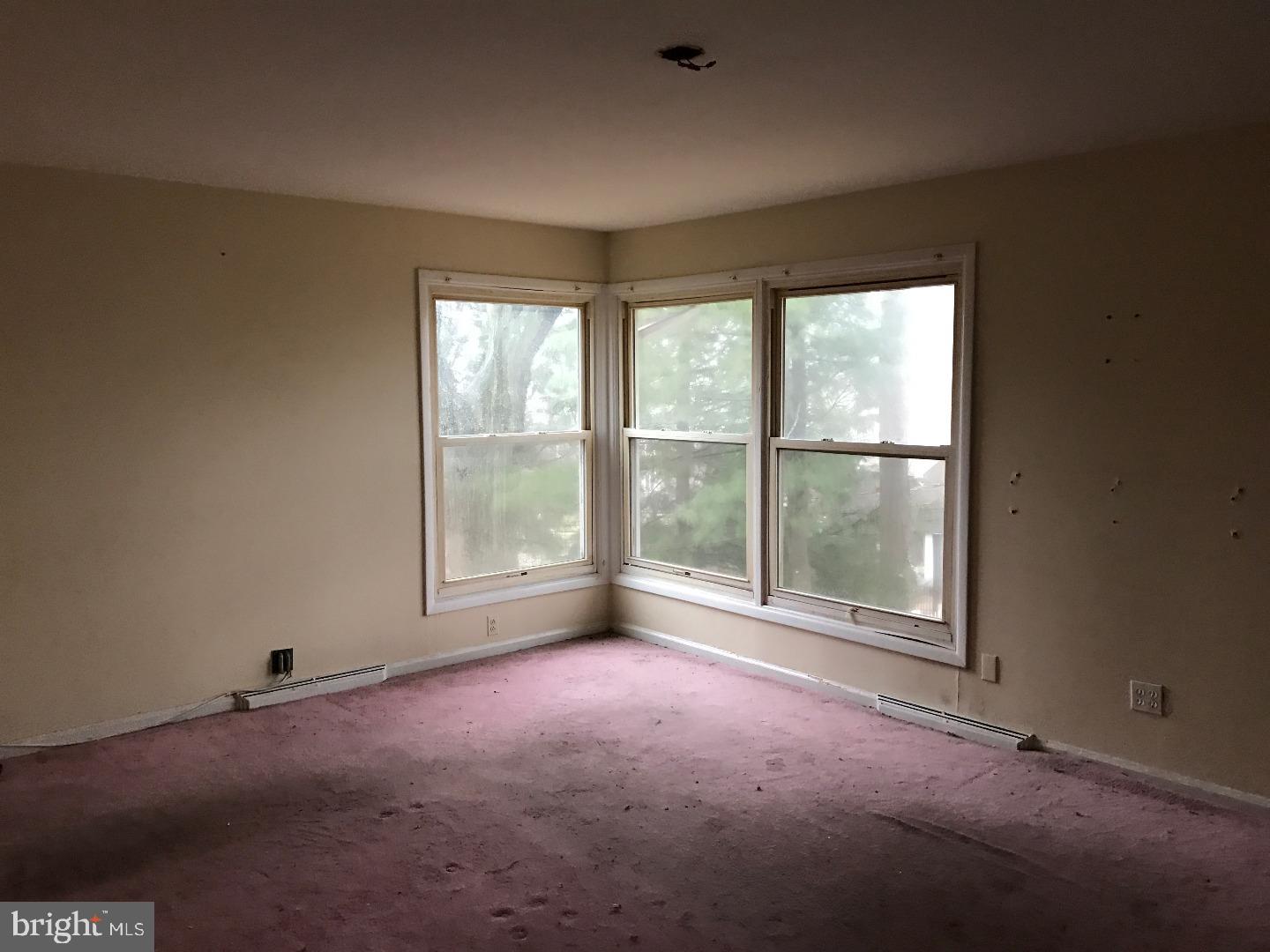 322 Old Farm Road Wyncote, PA 19095 - Photo 19 of 22 Master Bedroom