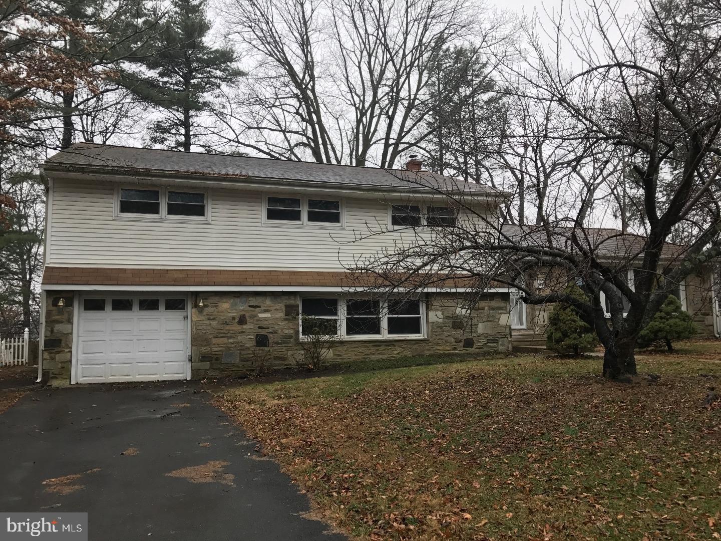 322 Old Farm Road Wyncote, PA 19095 - Photo 2 of 22 Exterior Front