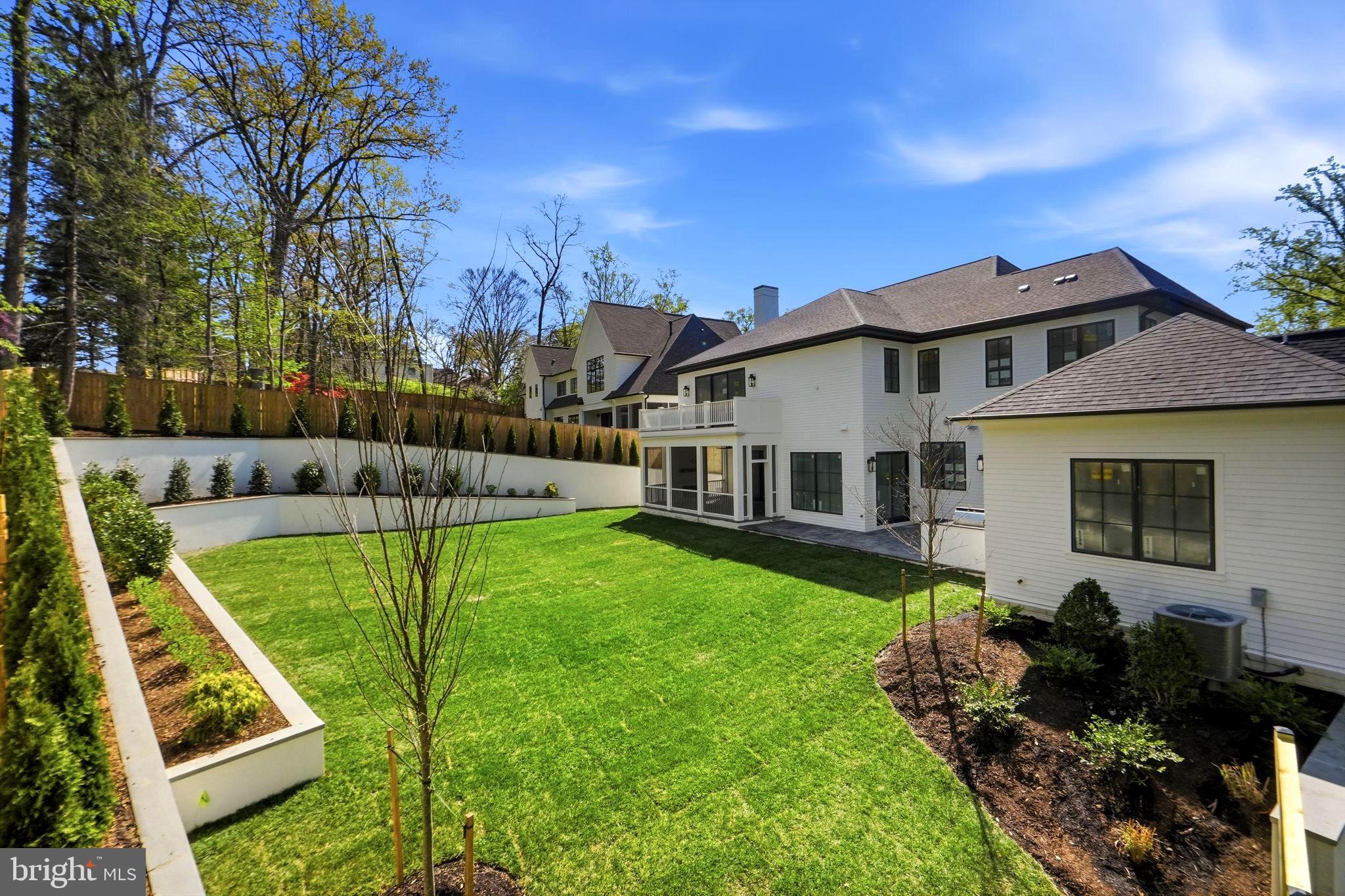 6008 Oakdale Road McLean, VA 22101 - Photo 4 of 100