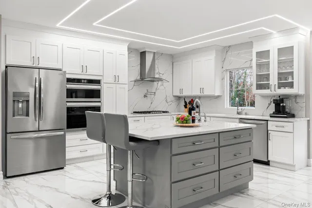 $3,999,888 | 717 West Montauk Highway, Bay Shore, NY 11706