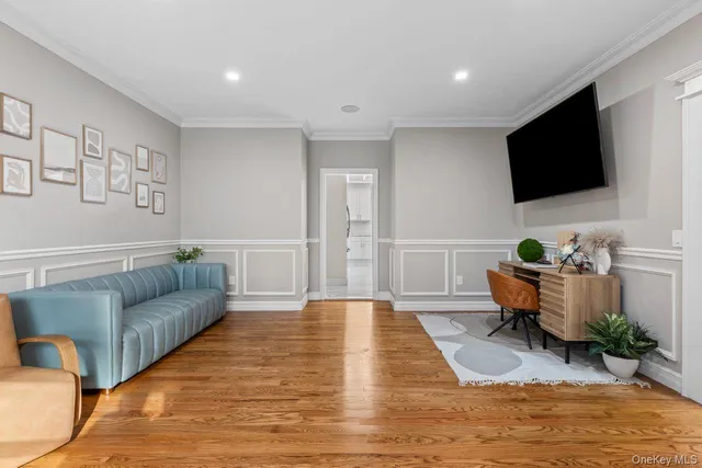 $3,999,888 | 717 West Montauk Highway, Bay Shore, NY 11706