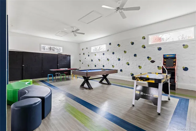 $3,999,888 | 717 West Montauk Highway, Bay Shore, NY 11706