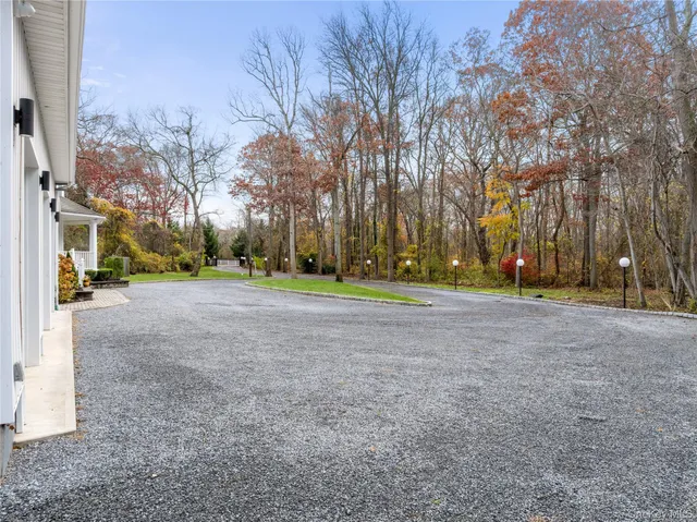 $3,999,888 | 717 West Montauk Highway, Bay Shore, NY 11706