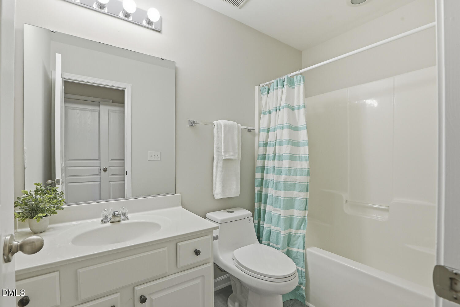 7612 Canvas Art Terrace Raleigh, NC 27617 - Photo 29 of 46 022