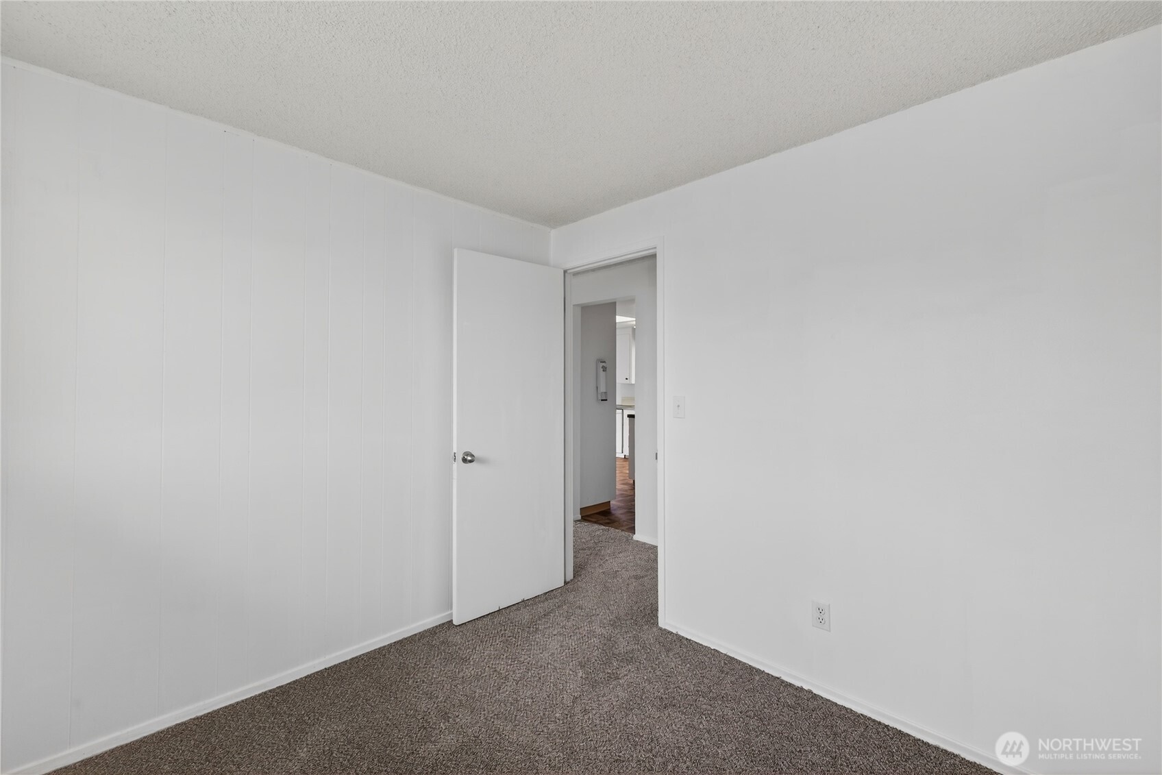 282 Southwest 10th Avenue Oak Harbor, WA 98277 - Photo 13 of 33 a view of small space