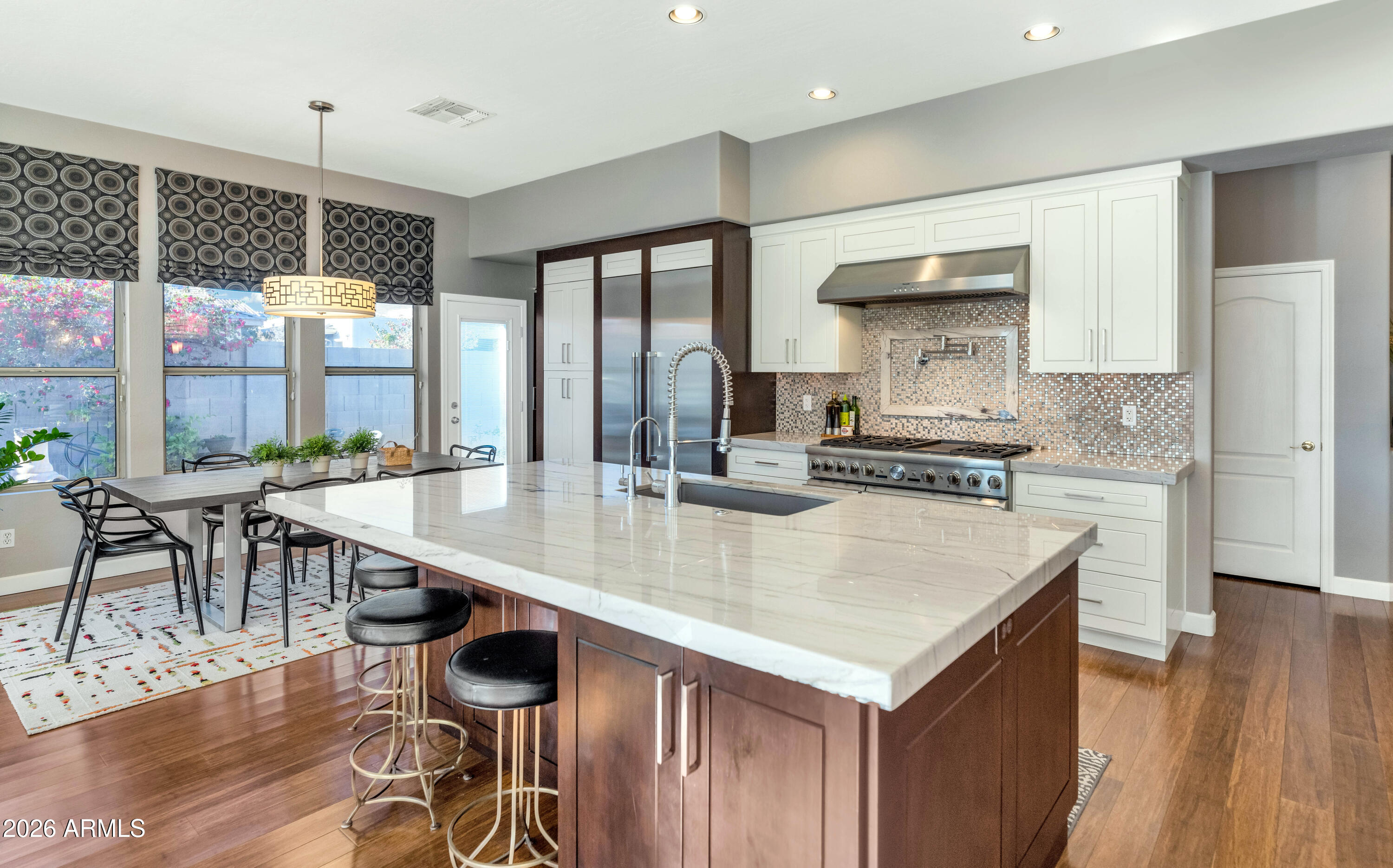190 East Louis Way Tempe, AZ 85284 - Photo 2 of 50 kitchen