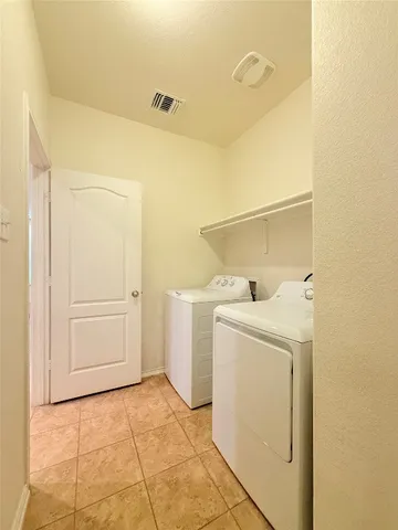 $2,100 | 1140 Yellow Iris Road, Leander, TX 78641