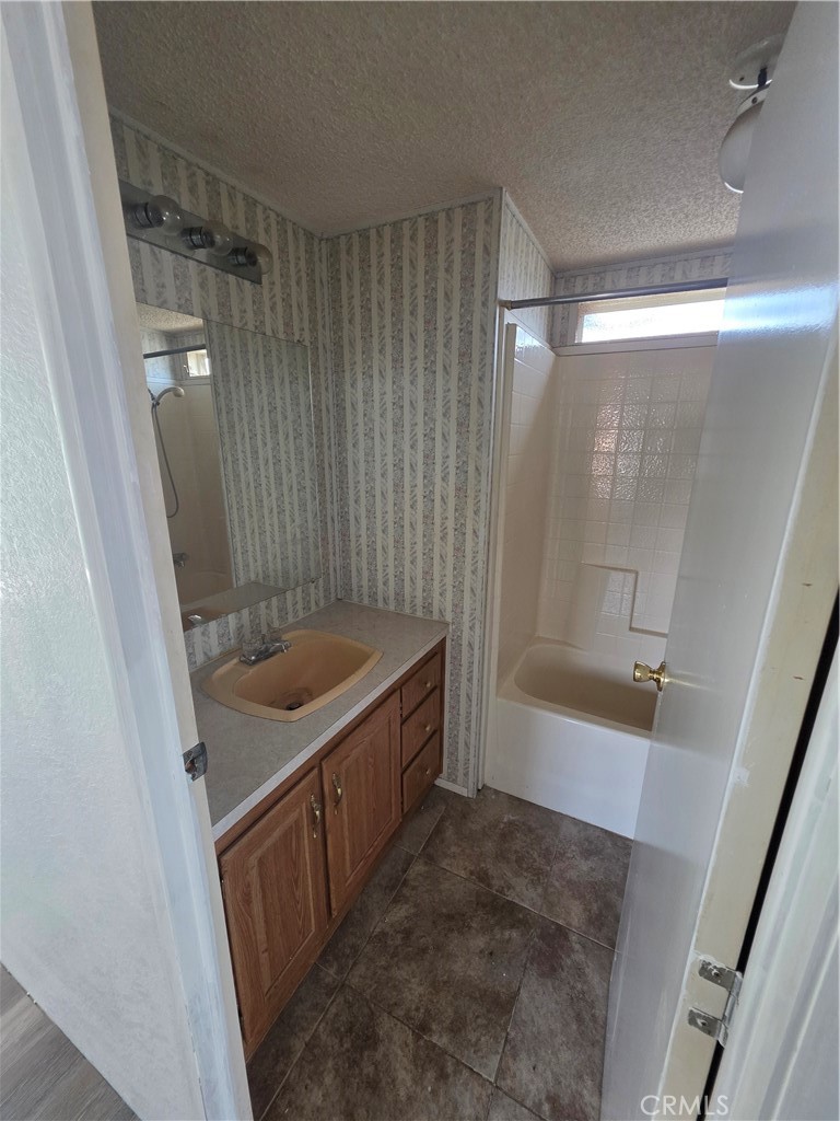 1010 Terrace Road, Unit 142 San Bernardino, CA 92410 - Photo 12 of 21 hall bath