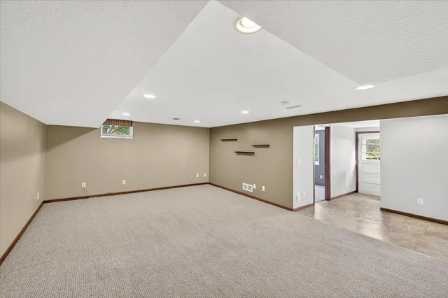 $478,950 | 5306 Fannon Avenue Southeast, Delano, MN 55328