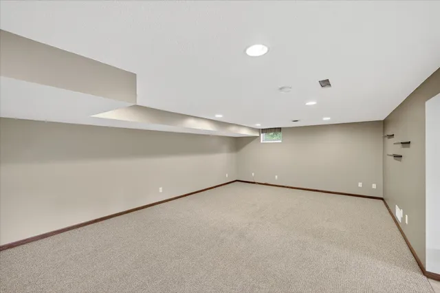 $478,950 | 5306 Fannon Avenue Southeast, Delano, MN 55328