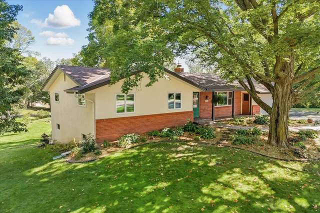 $478,950 | 5306 Fannon Avenue Southeast, Delano, MN 55328