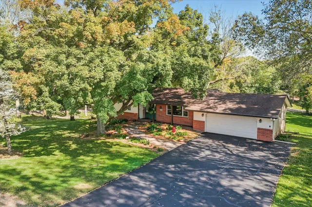 $478,950 | 5306 Fannon Avenue Southeast, Delano, MN 55328