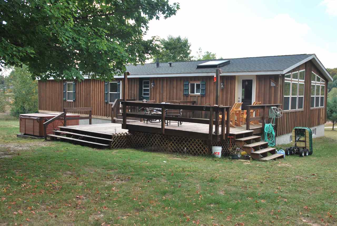 8803 Mockerman Road Southeast Fife Lake, MI 49633 - Photo 34 of 45 1867717-33.JPG