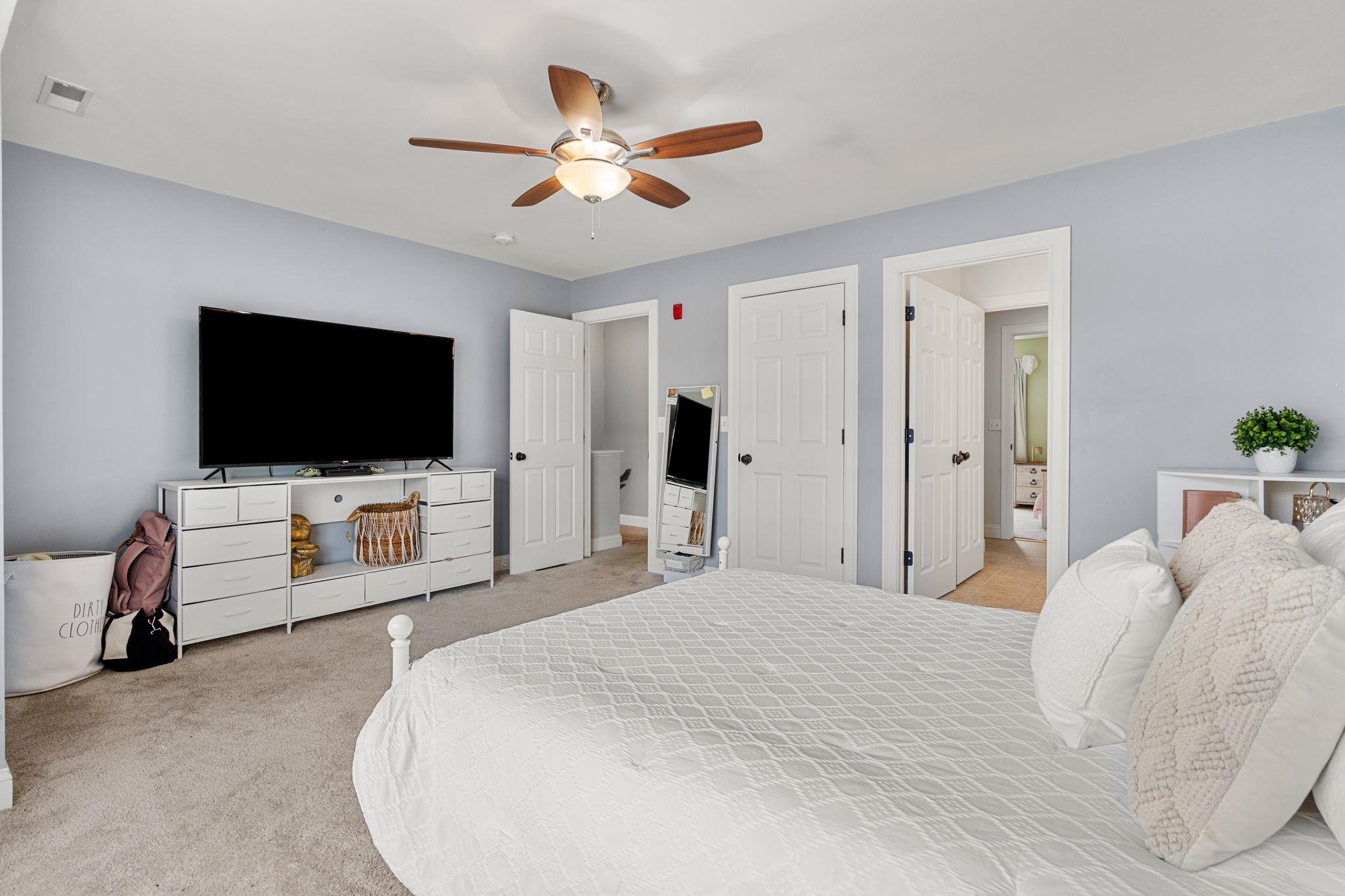 81 North High Street, Unit 3 Derry, NH 03038 - Photo 15 of 24