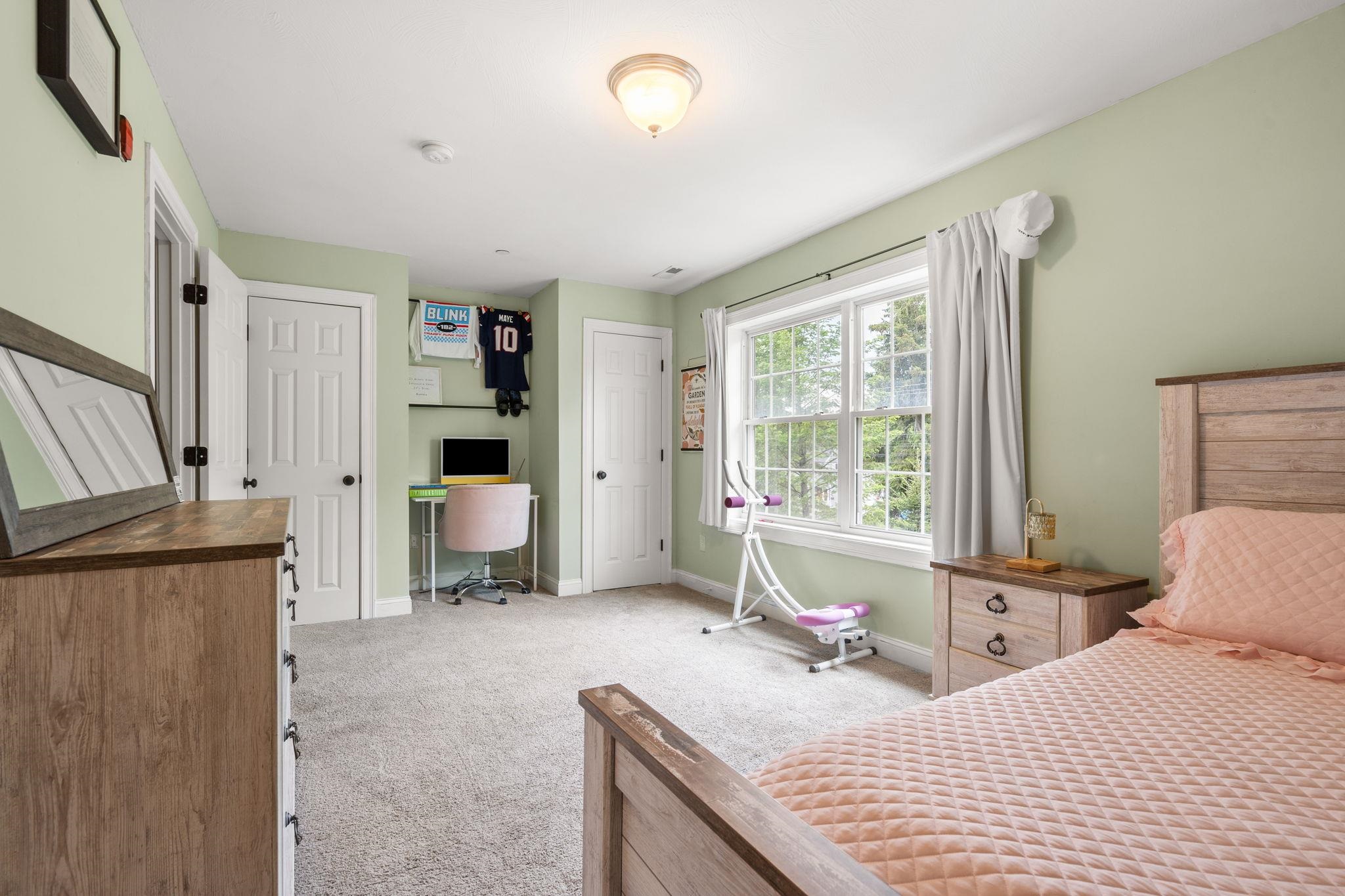 81 North High Street, Unit 3 Derry, NH 03038 - Photo 19 of 24