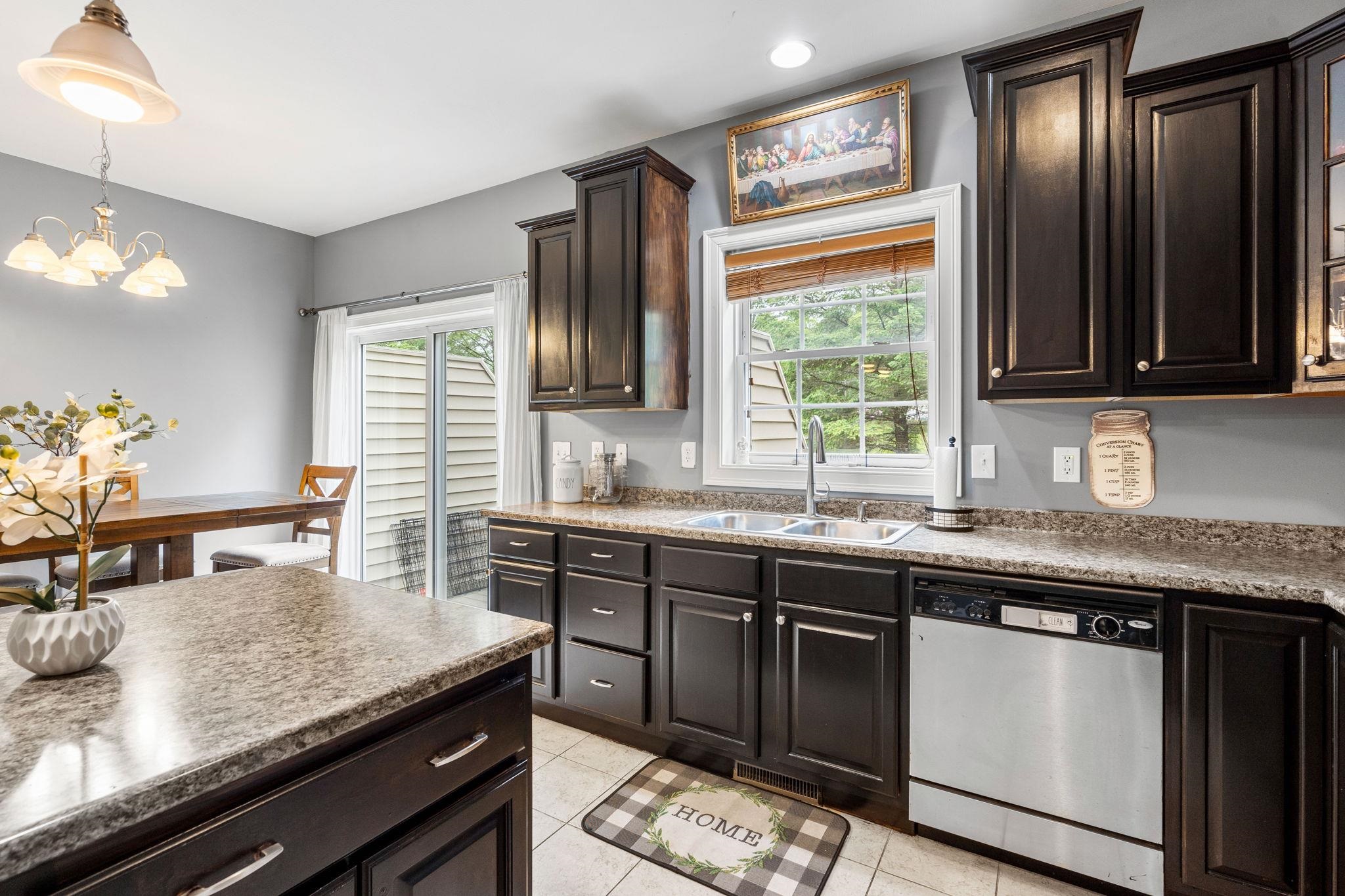 81 North High Street, Unit 3 Derry, NH 03038 - Photo 8 of 24
