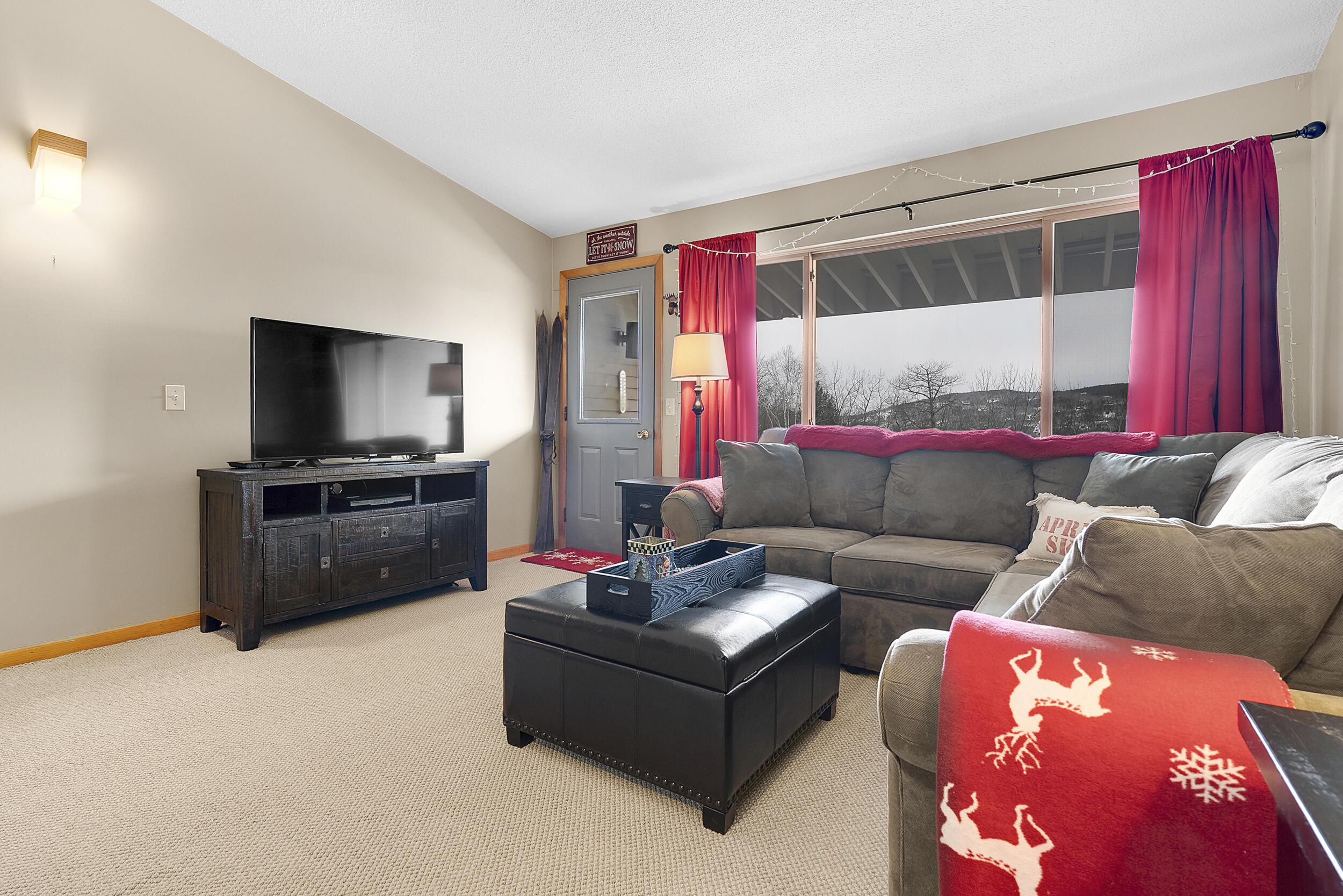 8 Cascade Drive, Unit C17 Newry, ME 04261 - Photo 8 of 27 15_8cascadesunitc17-10