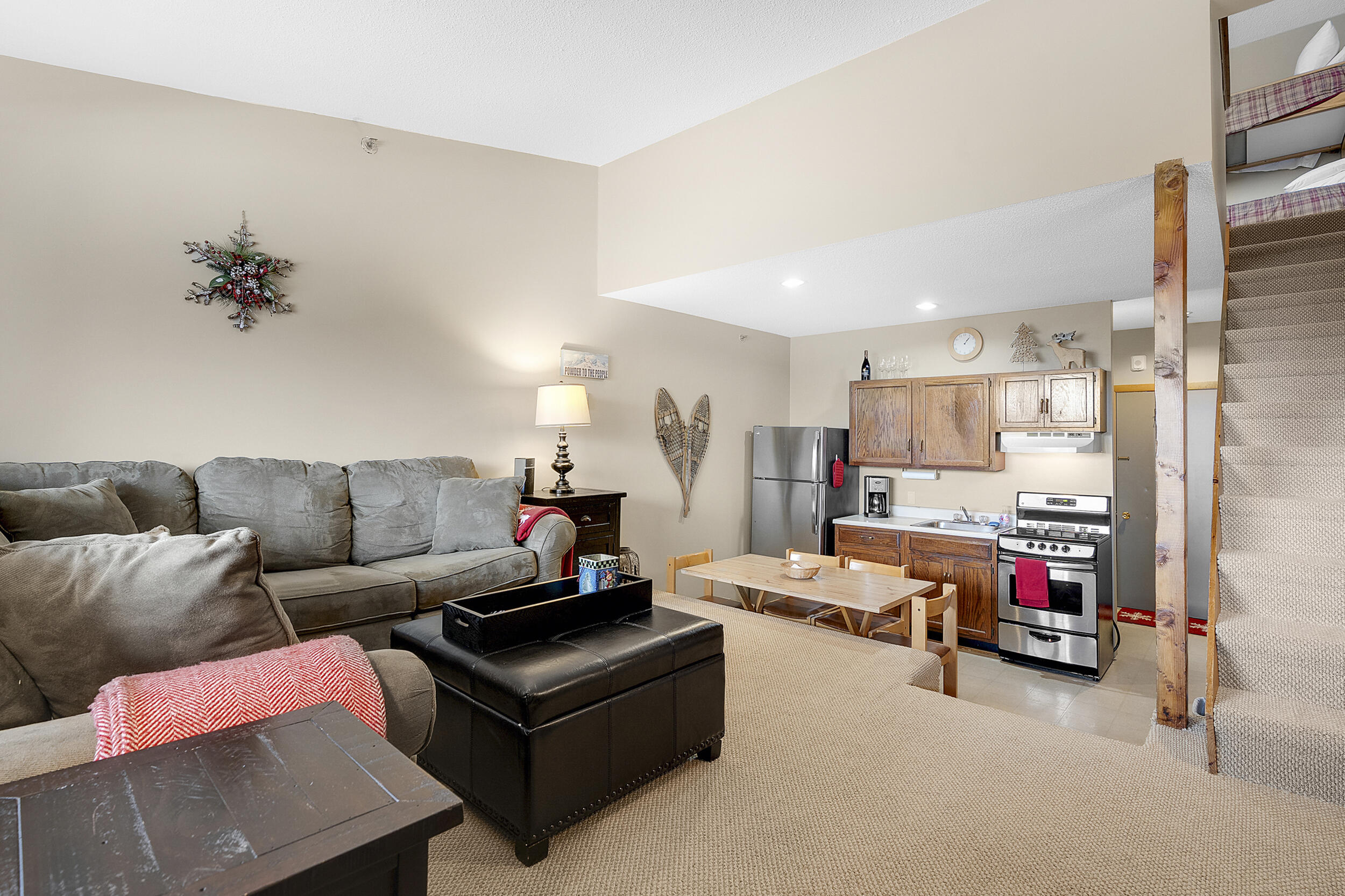 8 Cascade Drive, Unit C17 Newry, ME 04261 - Photo 9 of 27 16_8cascadesunitc17-11