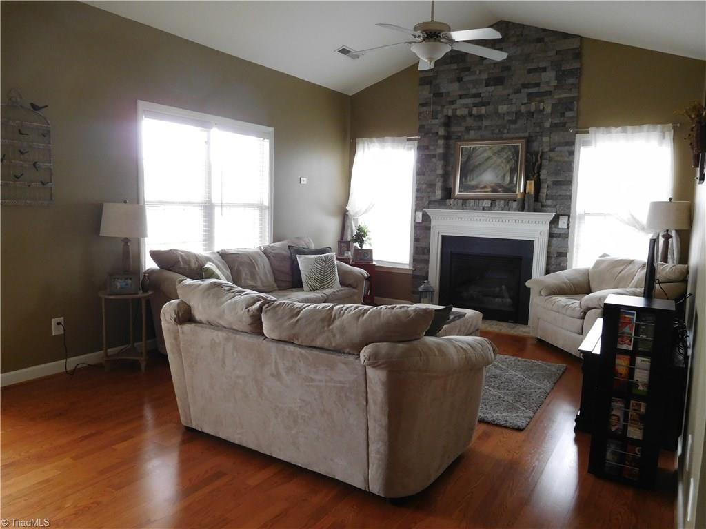 501 Barnsdale Ridge Road Kernersville, NC 27284 - Photo 2 of 9 Gallery Image 2