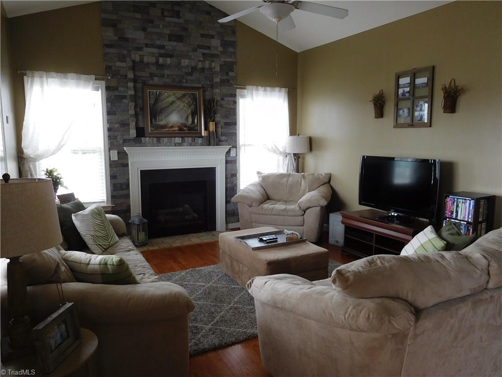 501 Barnsdale Ridge Road Kernersville, NC 27284 - Photo 3 of 9 Gallery Image 3