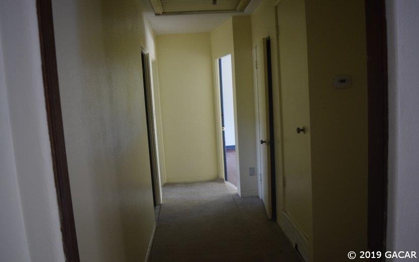 4219 Southwest 5th Avenue Gainesville, FL 32607 - Photo 10 of 28 Gallery Image 10