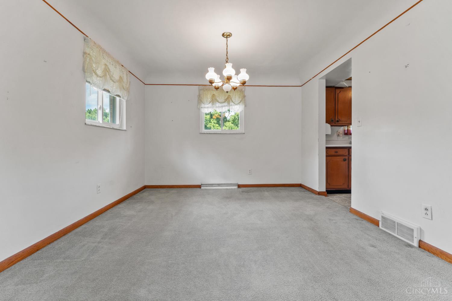 4713 Shephard Road Batavia, OH 45103 - Photo 6 of 28 Gallery Image 6