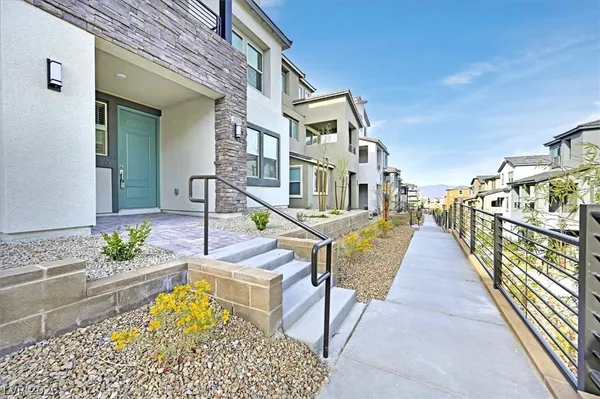 $2,999 | 1520 Little Penguin Street, Las Vegas, NV 89138