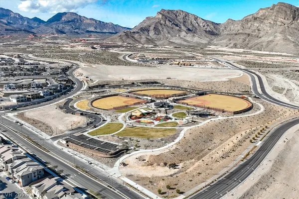 $2,999 | 1520 Little Penguin Street, Las Vegas, NV 89138