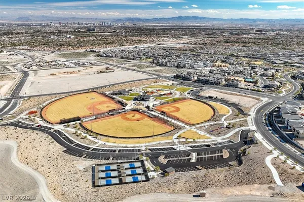 $2,999 | 1520 Little Penguin Street, Las Vegas, NV 89138