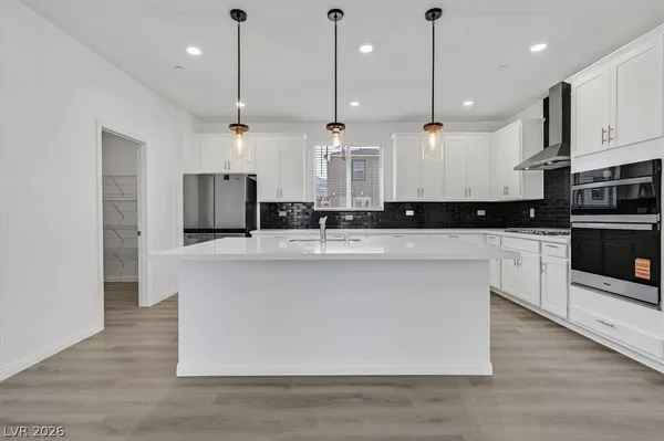 $2,999 | 1520 Little Penguin Street, Las Vegas, NV 89138