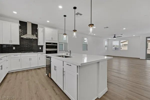 $2,999 | 1520 Little Penguin Street, Las Vegas, NV 89138