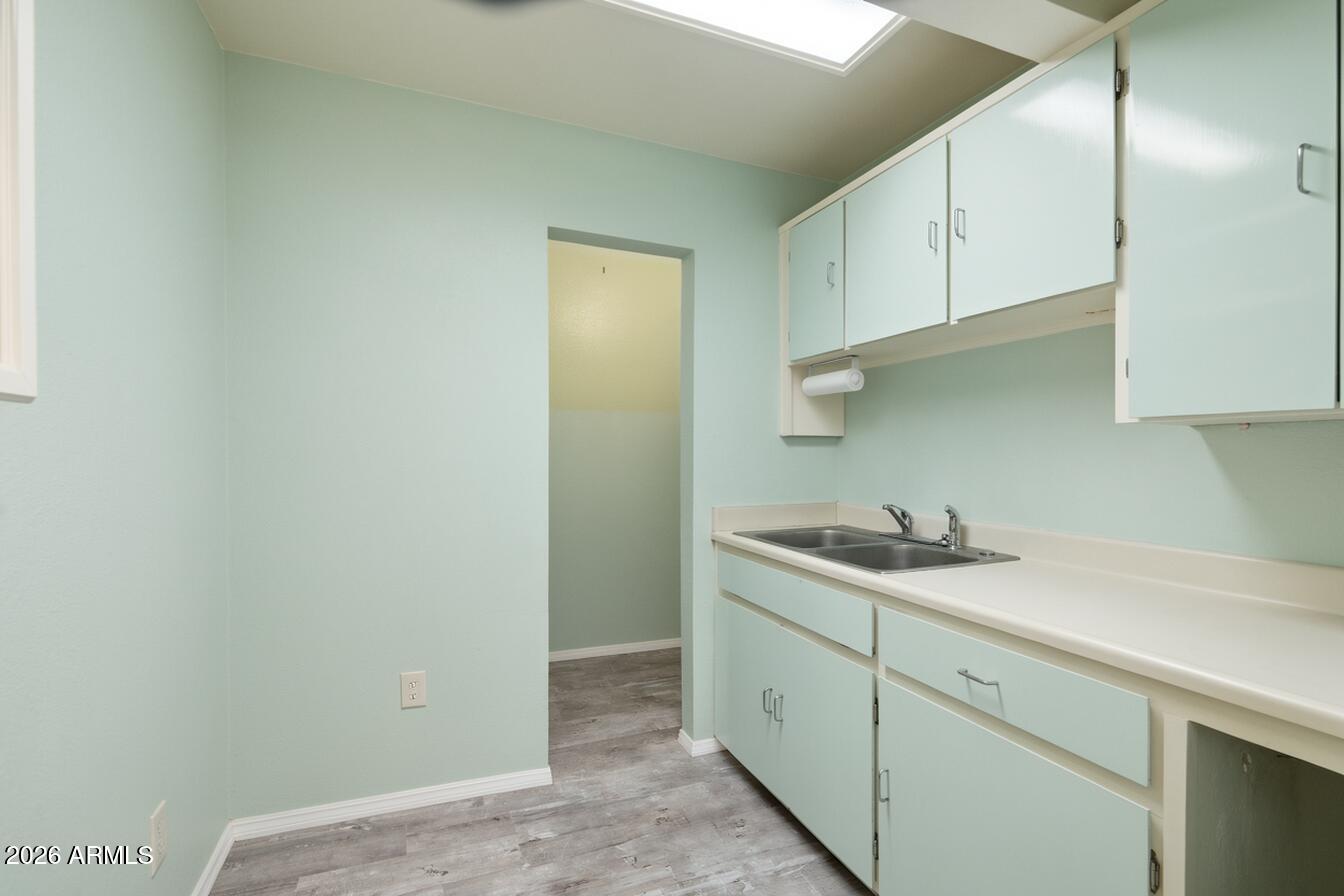 321 East Campbell Road Chandler, AZ 85225 - Photo 33 of 43 Office/Workshop